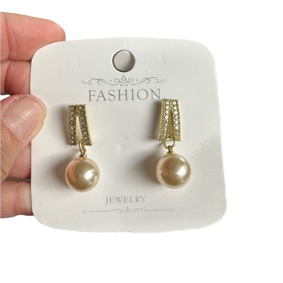 Oversized Champagne Pearl and Rhinestone Drop Style Earrings - Picture 3 of 4